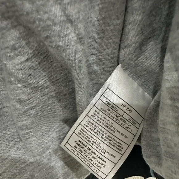 Womens Nike Retro Windbreaker - Picture 6 of 8